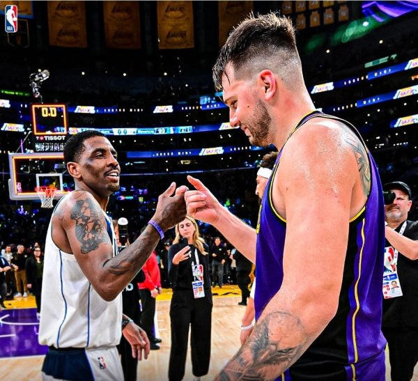 派生资本 三年1.65亿！湖人如释重负！詹姆斯停止抱怨吧，谁是门面一目了然